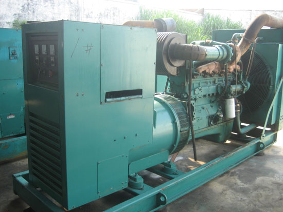 汉阳租赁发电机- 发电机碳刷磨损的原因是什么