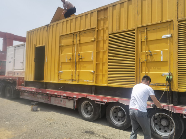 汉阳除了负载情况和发动机维护，还有哪些因素会影响 200kw 柴油发电机的油耗？