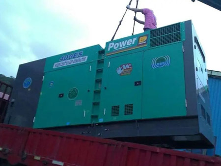 汉阳柴油发电机组转速不稳定时，如何对发动机进行维护？