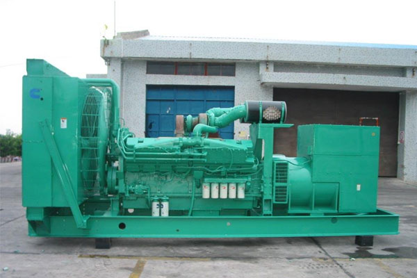 汉阳工厂发电机应急发电时如何更准确地检查发电机状态？